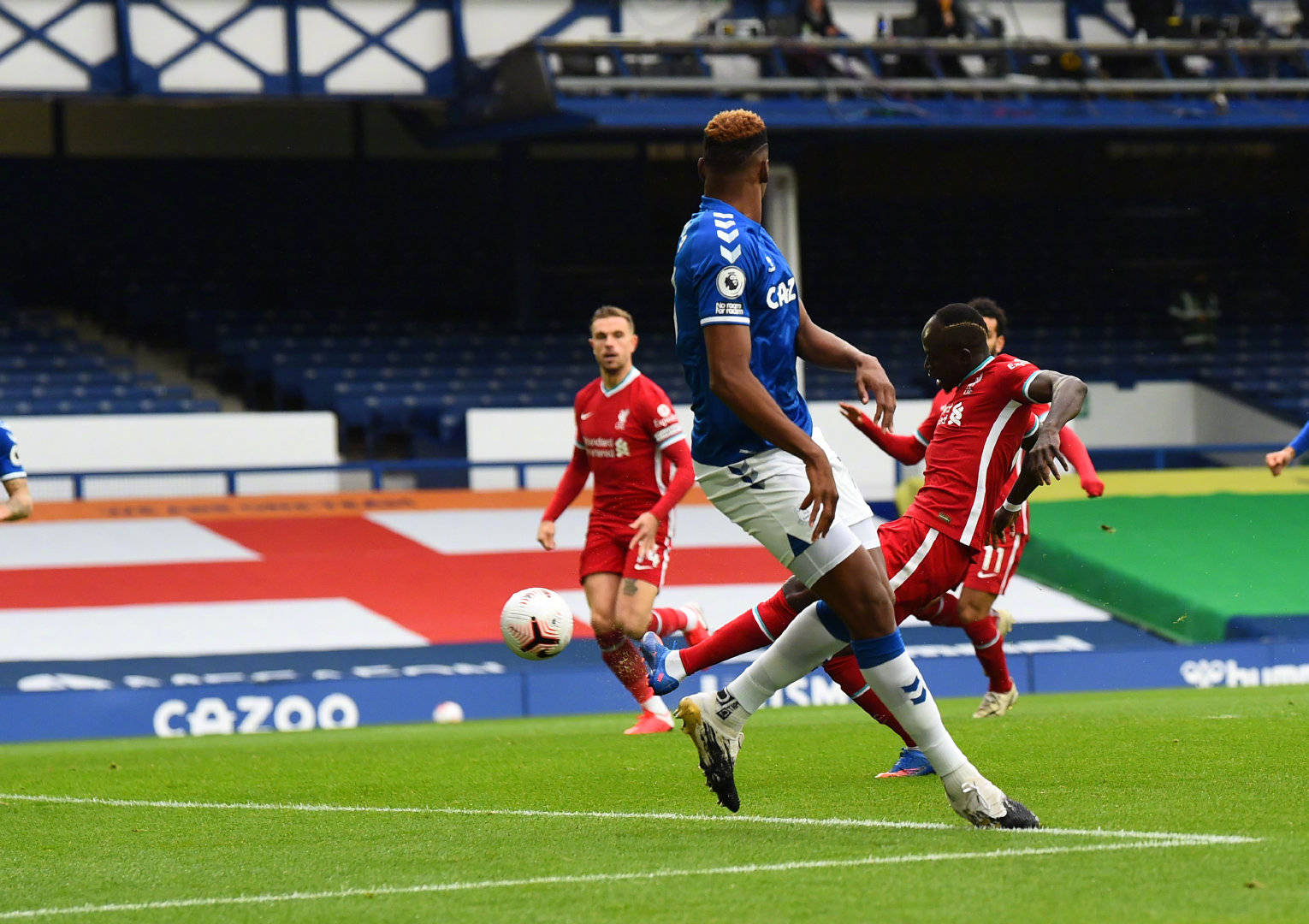 上缺乏足够 上缺乏足够